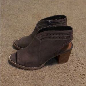 Open toed taupe booties